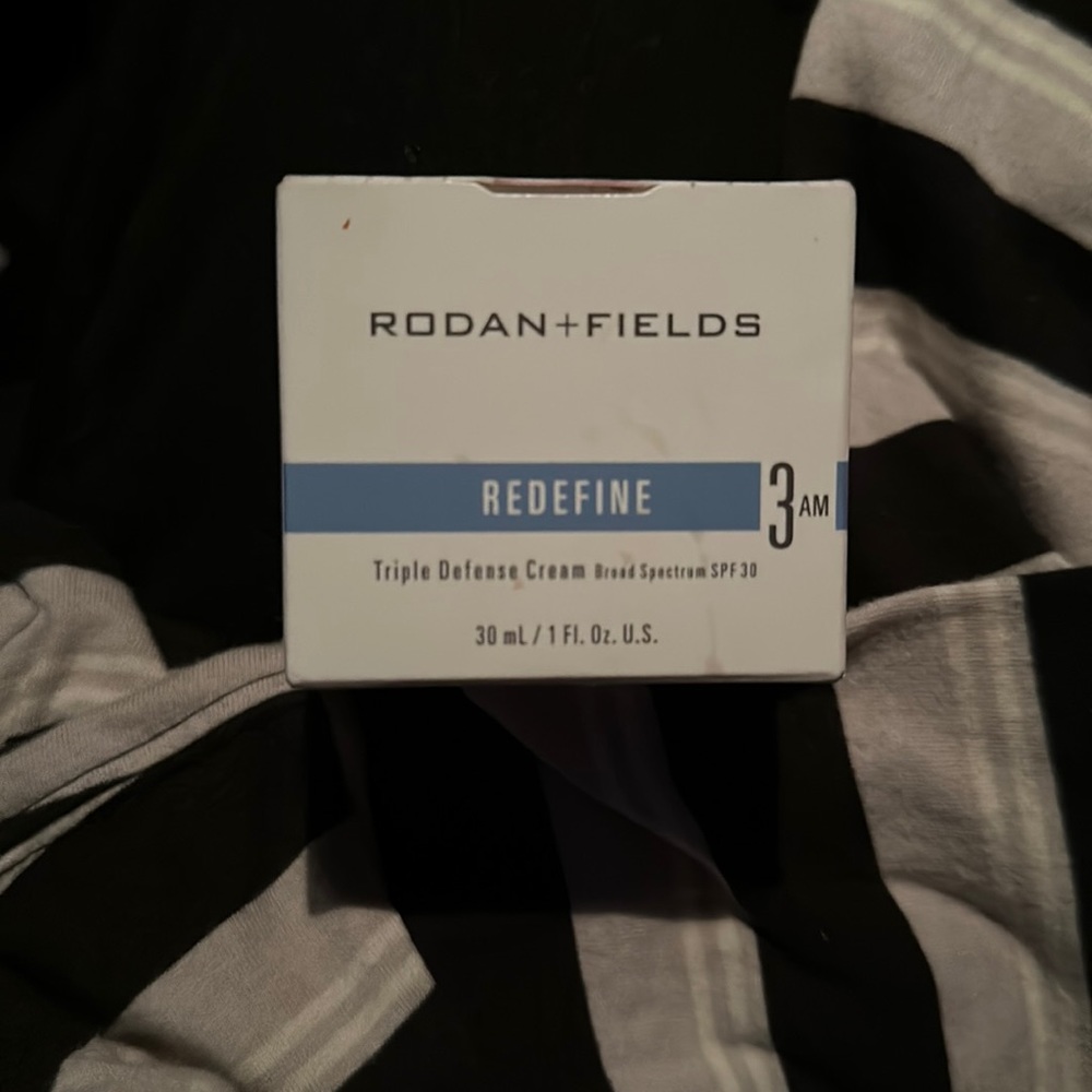 2 pack RODAN AND FIELDS -REDEFINE SET (1x 3am + 1x 3pm)